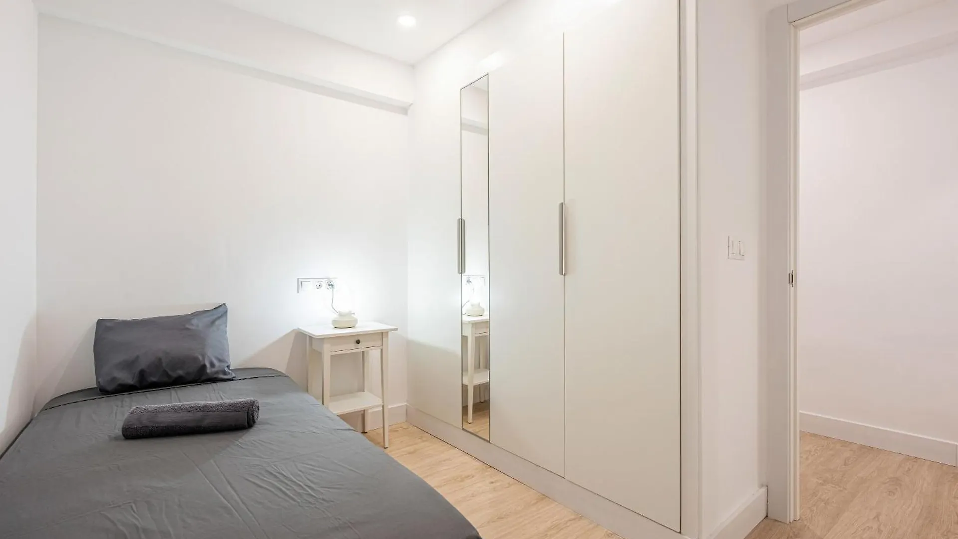 Malaga Hub Apartment